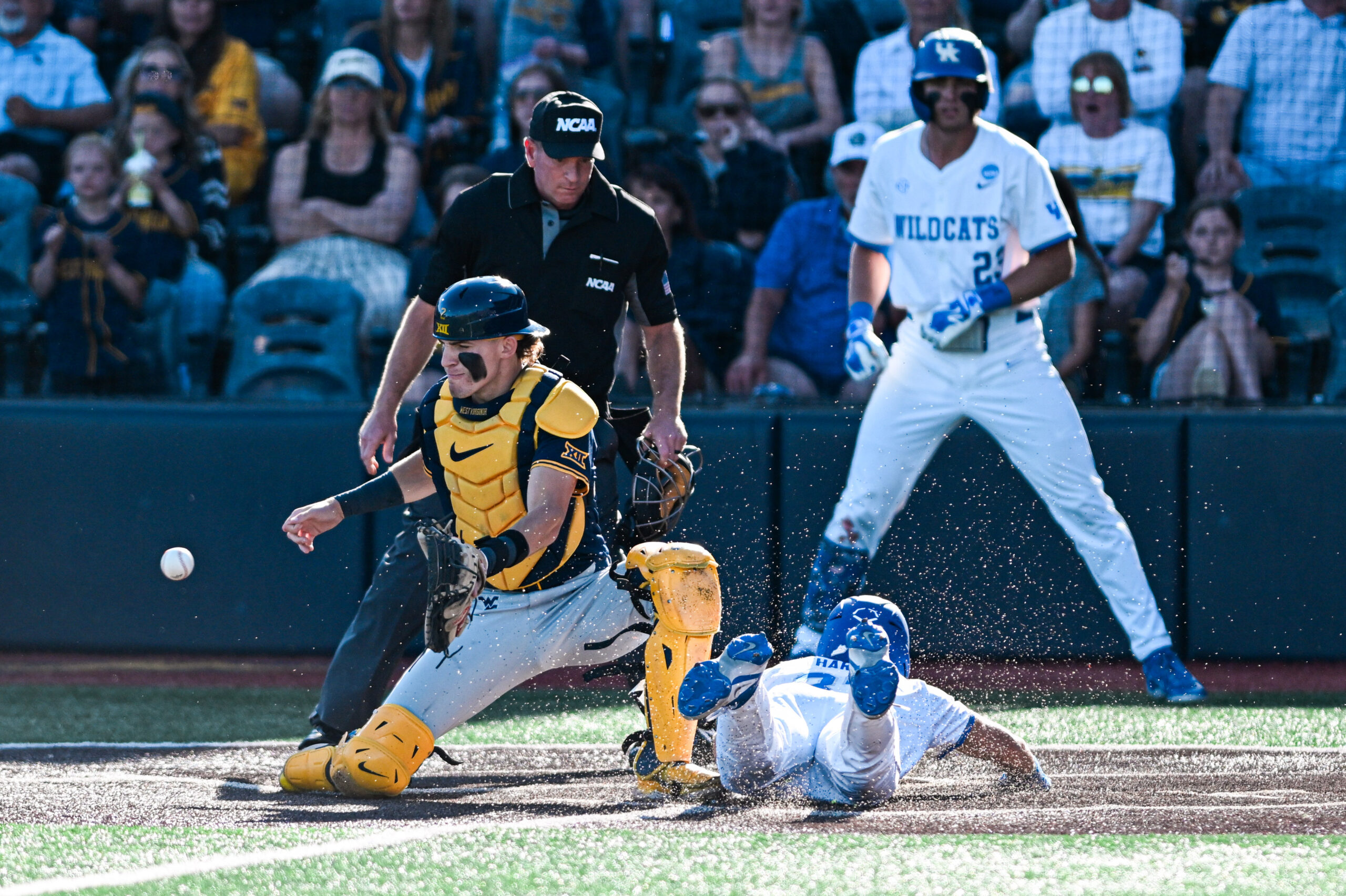 Kentucky holds off multiple WVU baseball comebacks to move to regional final